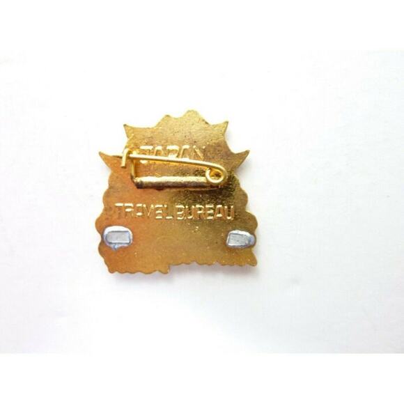 Vintage Japanese Castle Brooch JTB Nikko Tour Castle Pin Souvenir Japan - Picture 2 of 3